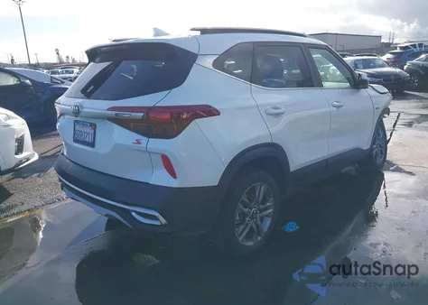 2021 Kia Seltos S из США, поврежденный, VIN KNDEUCAAXM7097420